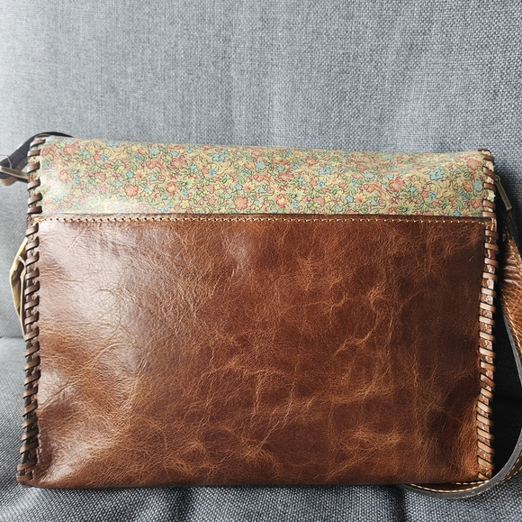 PATRICIA NASH Sorola Leather Crossbody with Coral Bouquet - Picture 5 of 13